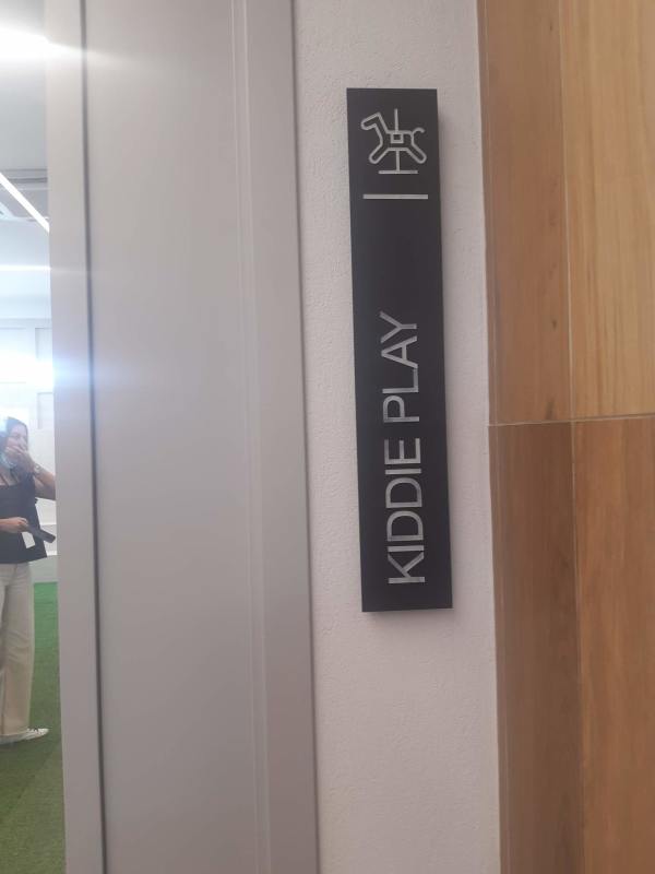 Indoor recreation space kids play area community amenities PH Van Gogh Panama