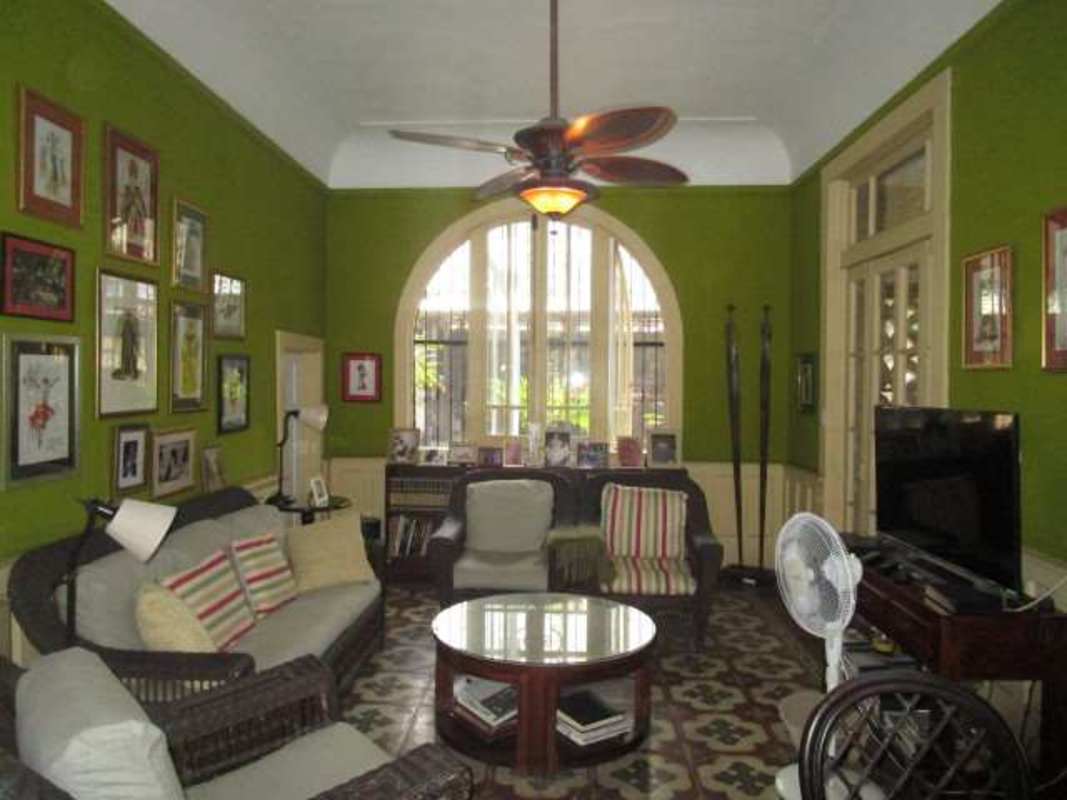 Large empty lot suitable for commercial residential high rise development Panama City