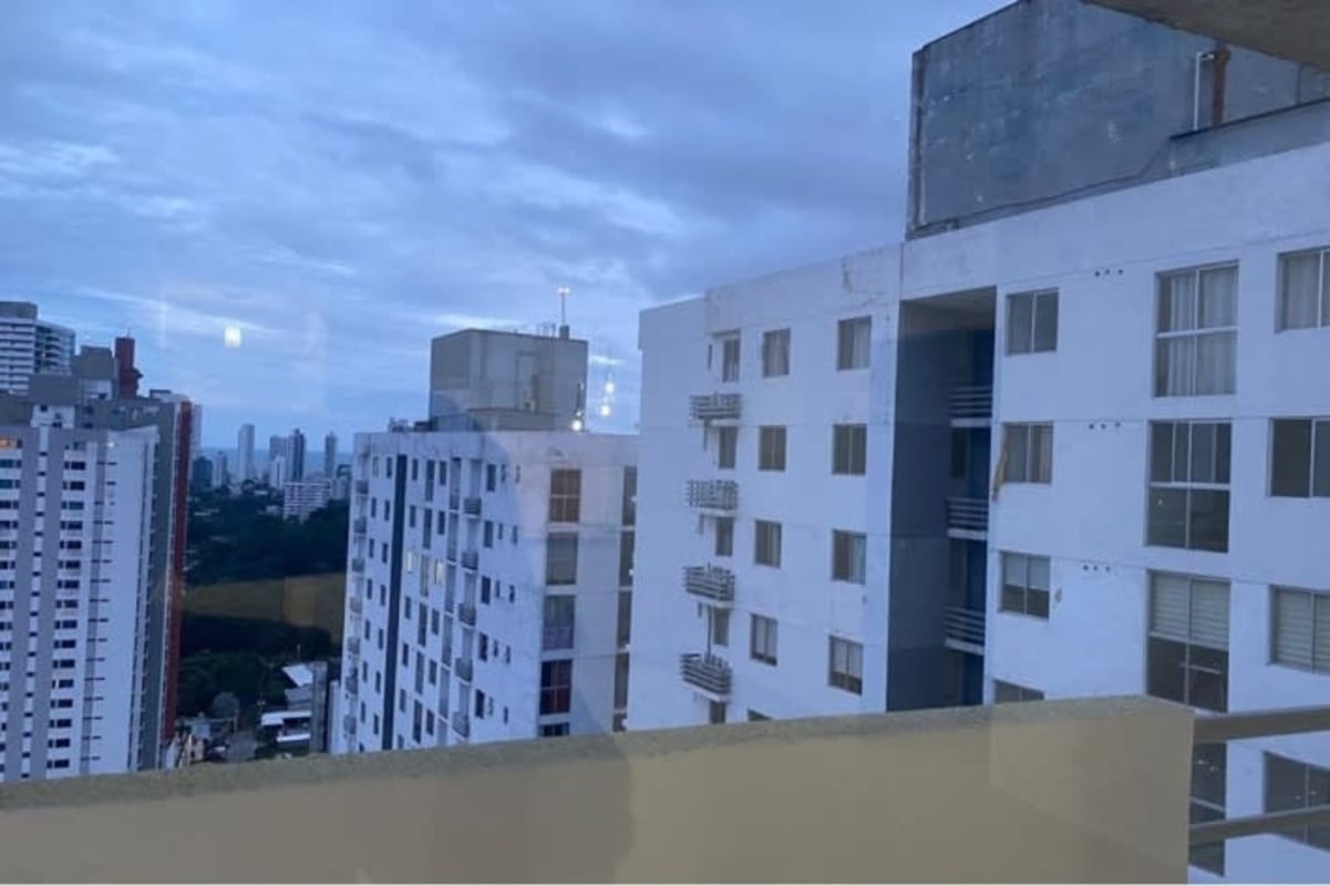 High-rise tower with balconies PH Metropolis Carrasquilla in Panama City