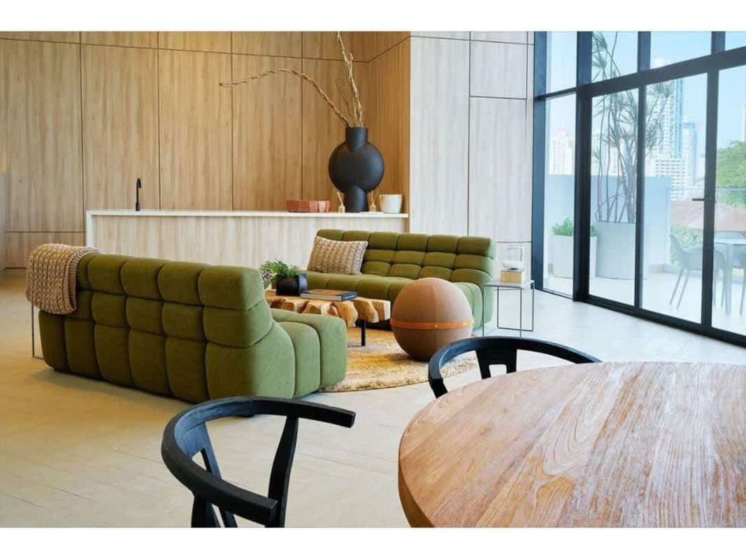 Modern open-concept kitchen dining with marble countertops at Victory Wellness Tower Panama