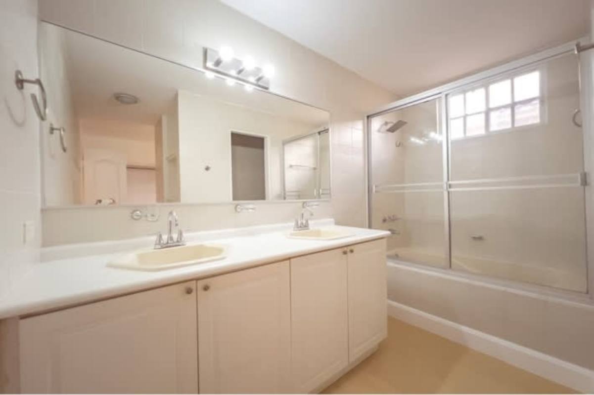 Spacious 3BR House with Garden for Rent in Clayton Panama