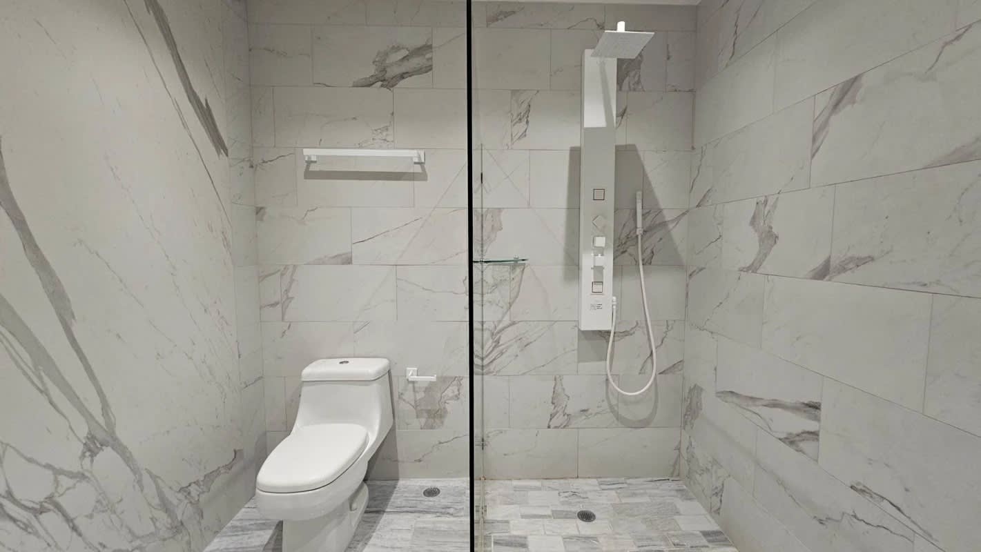 Large modern walk-in closet with storage solutions in PH BICSA Financial Tower Panama