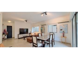 Fully equipped kitchen with granite countertops and appliances Palmia Panama Pacifico house