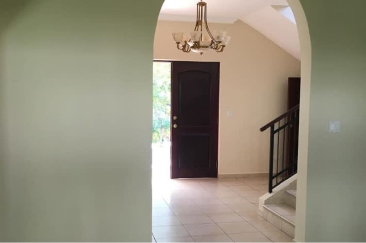 Luxury 3BR Home in Residencial Camino de Cruces Clayton