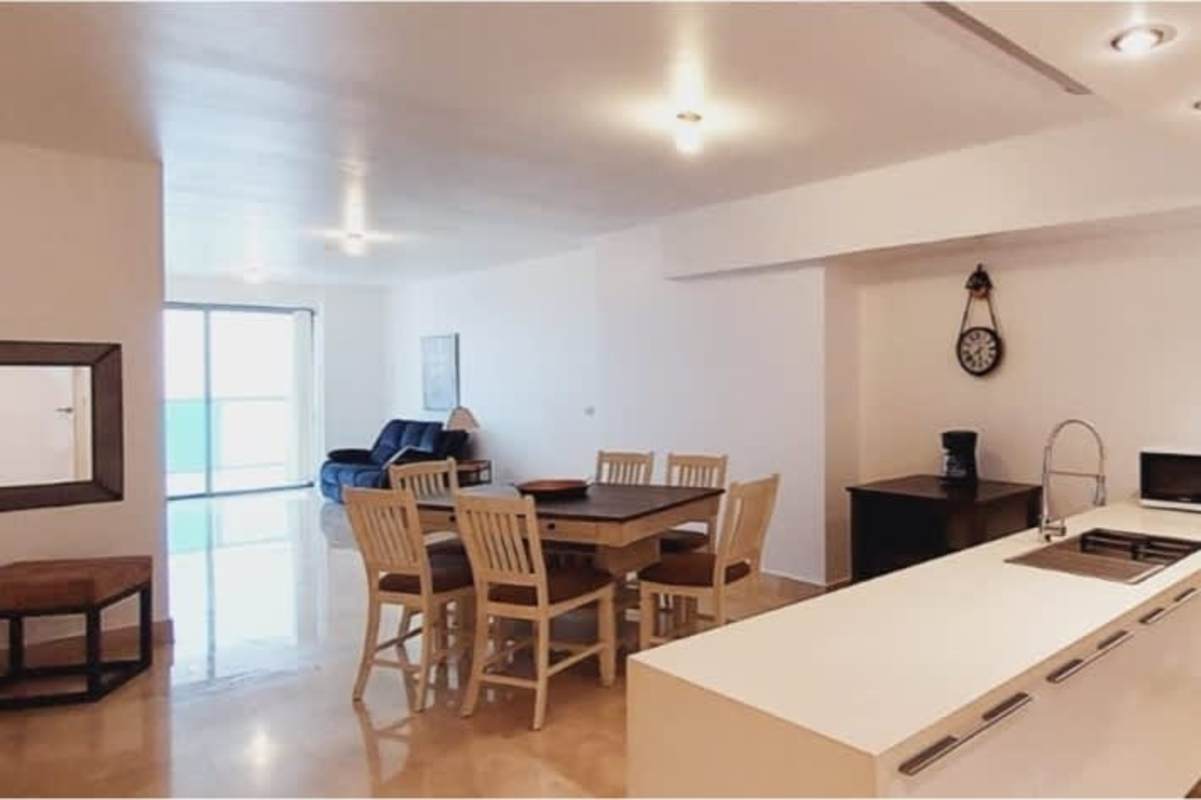 Elegant double-height designer lobby at PH Yoo Panama with concierge desk