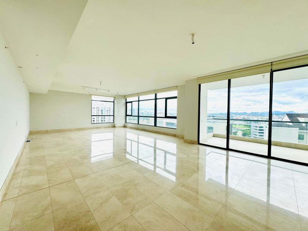 Large master bedroom with panoramic golf views and walk-in closet in Santa María Panama