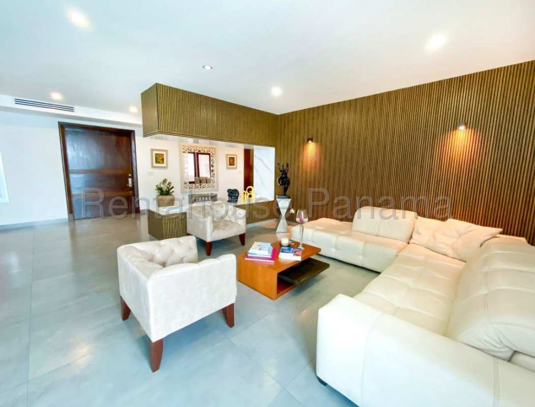 Contemporary granite kitchen island wood cabinetry stainless appliances PH Aquamare Punta Pacífica Panama