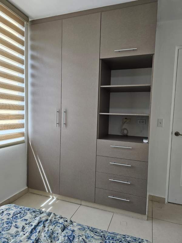 Bedroom with ceiling fan windows built-in wardrobe PH Royal Pacific Punta Pacifica