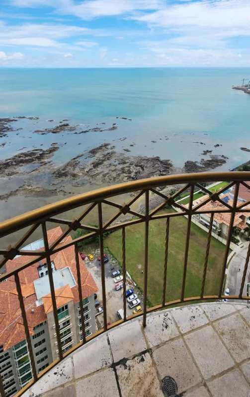 Terrace balcony panoramic Pacific Ocean view Punta Pacífica PH Pacific Point
