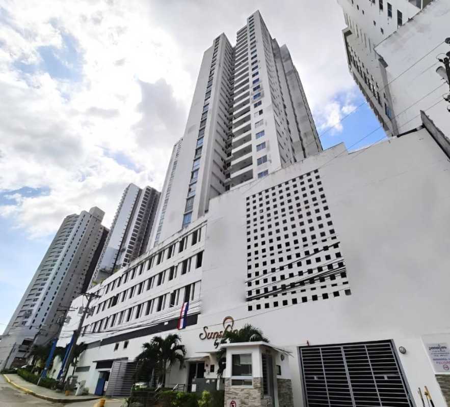 Rooftop enclosed artificial turf soccer field at PH Splendor Panama City