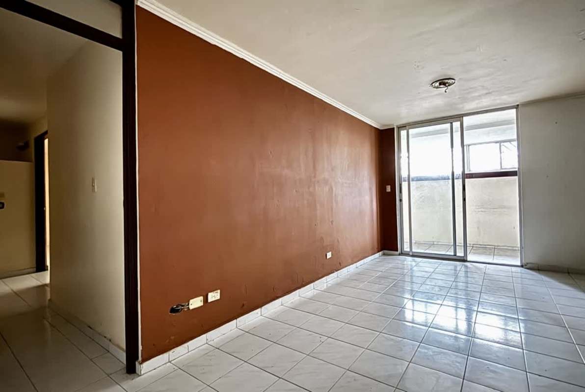 Empty secondary bedroom with ceiling fan and tiled floor PH Altos de Bella Vista Panama City