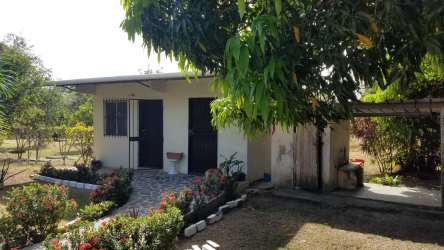 Large covered terrace ideal for outdoor living on countryside property near Rio Hato Panama