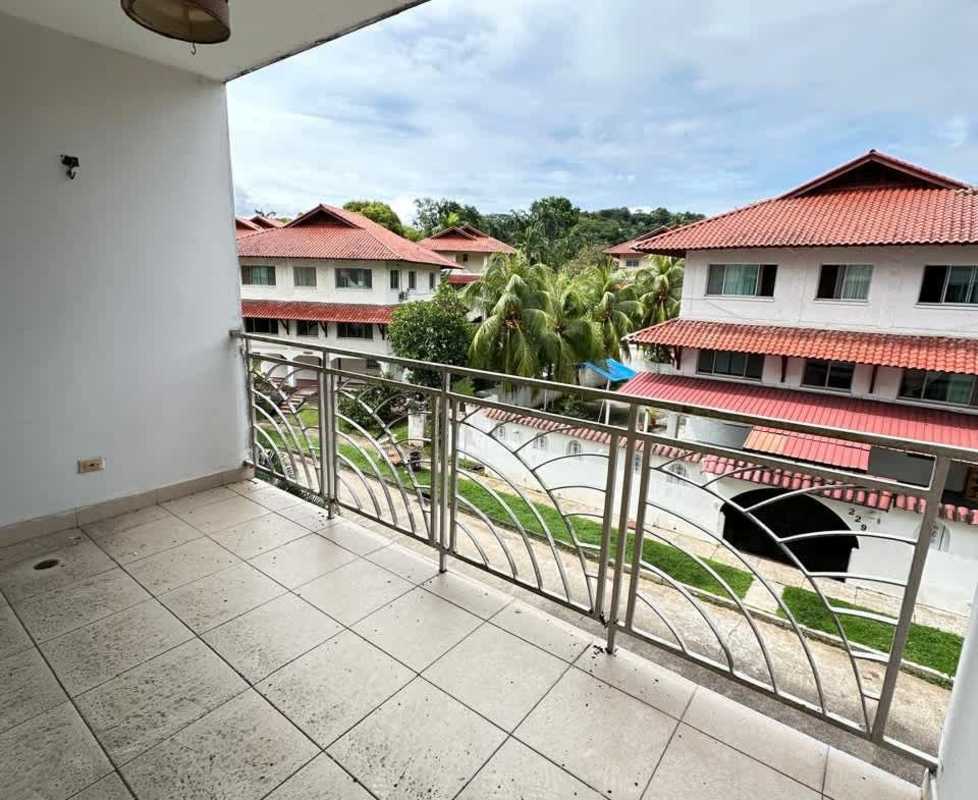 Bedroom with garden view and air conditioning PH Sun City Albrook Panama