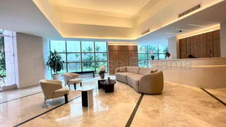 Apartment for Sale in San Francisco - 3 bedrooms