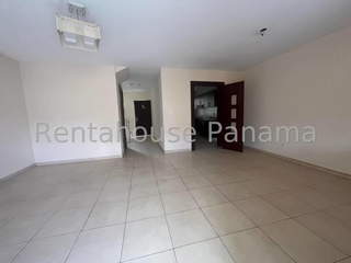 House for Sale in San Antonio - 3 bedrooms