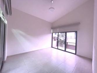Large master bedroom with walk-in closet and ensuite bathroom PH Nativa Panama for rent