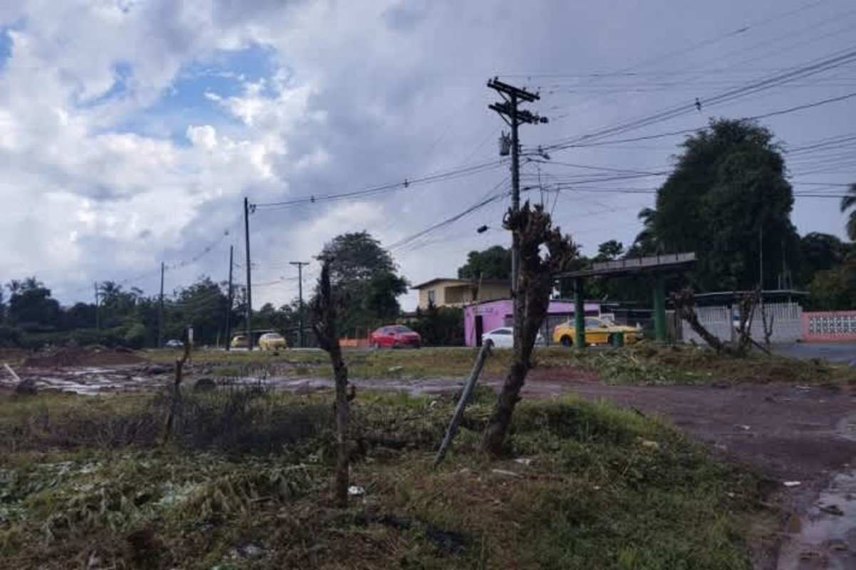 Vacant land at commercial corner with three road access near Tocumen