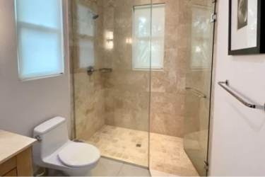 Furnished bedroom with garden views in Laguna Townhomes Buenaventura Coclé Panama