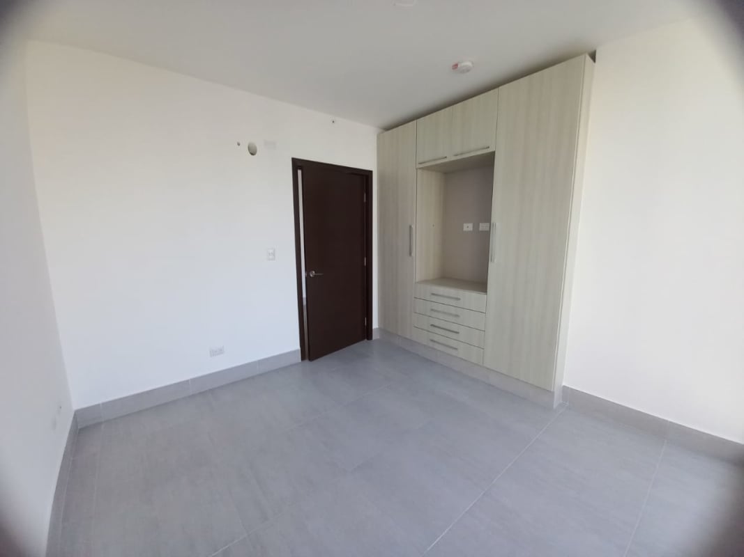 Commercial office with glass divider walls in The Office One Obarrio Panama for rent