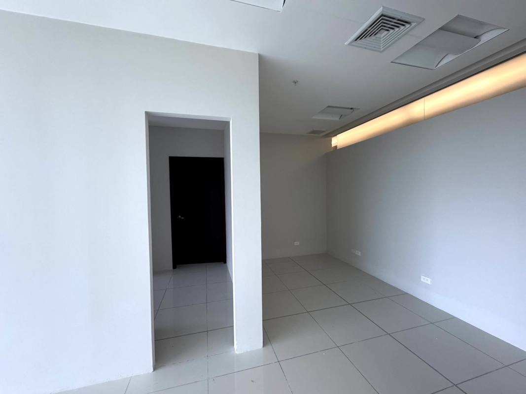 Glass enclosed private office space with city view in Costa del Este Business Park Tower Panama