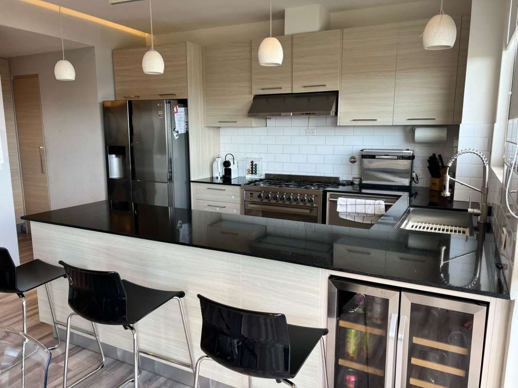 Remodeled modern bathroom with walk-in shower ceramic fixtures PH 4 Horizontes