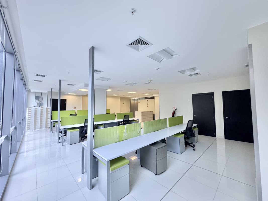 Glass-partitioned flexible workspace with panoramic windows Panama City