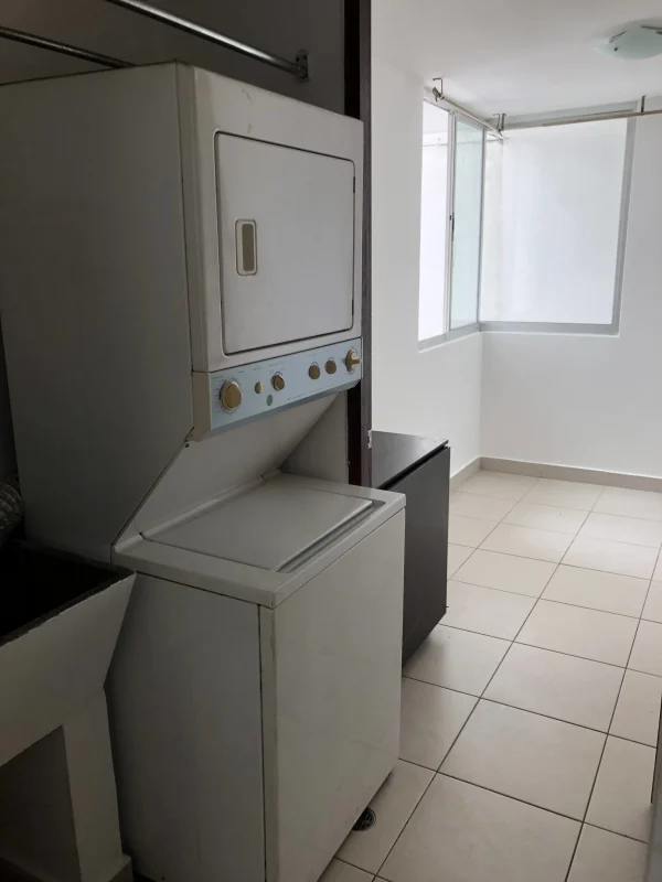 Second bathroom with vanity and granite counter in PH Central Park Tower Hato Pintado