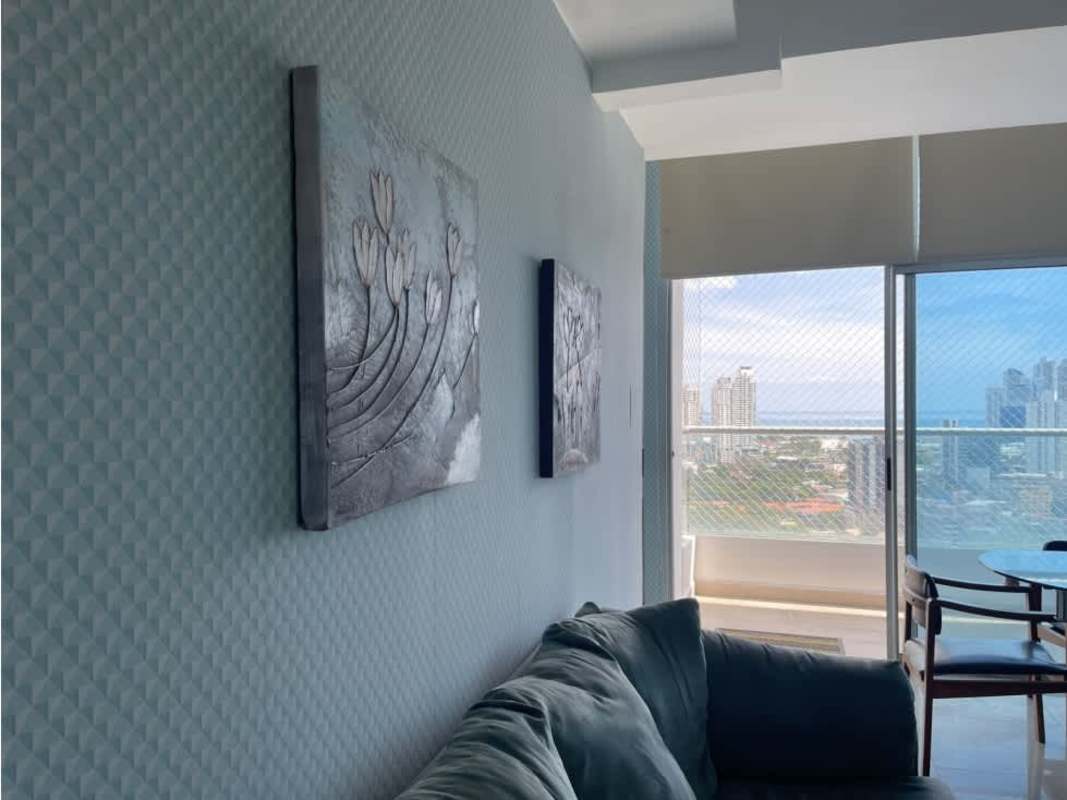Furnished master bedroom with city view, closet, AC and ensuite in Rainbow Tower Panama City