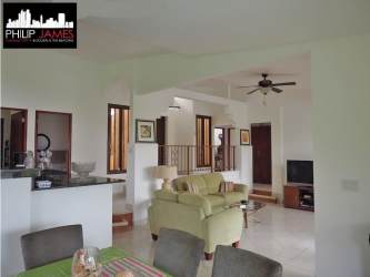 Spacious master bedroom vaulted ceiling ensuite bathroom mountain view Trinity Hills Valley Panama