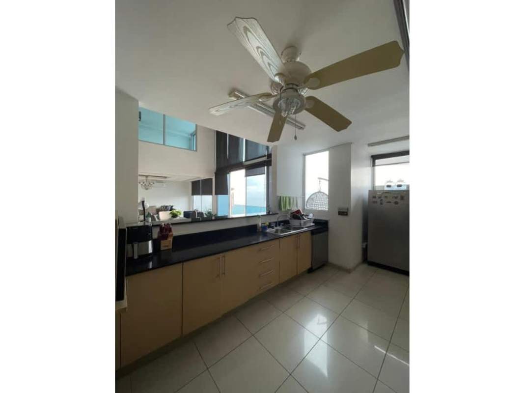 Panoramic balcony with 360 skyline and Pacific Ocean views in PH Cabomarzo Coco del Mar Panama