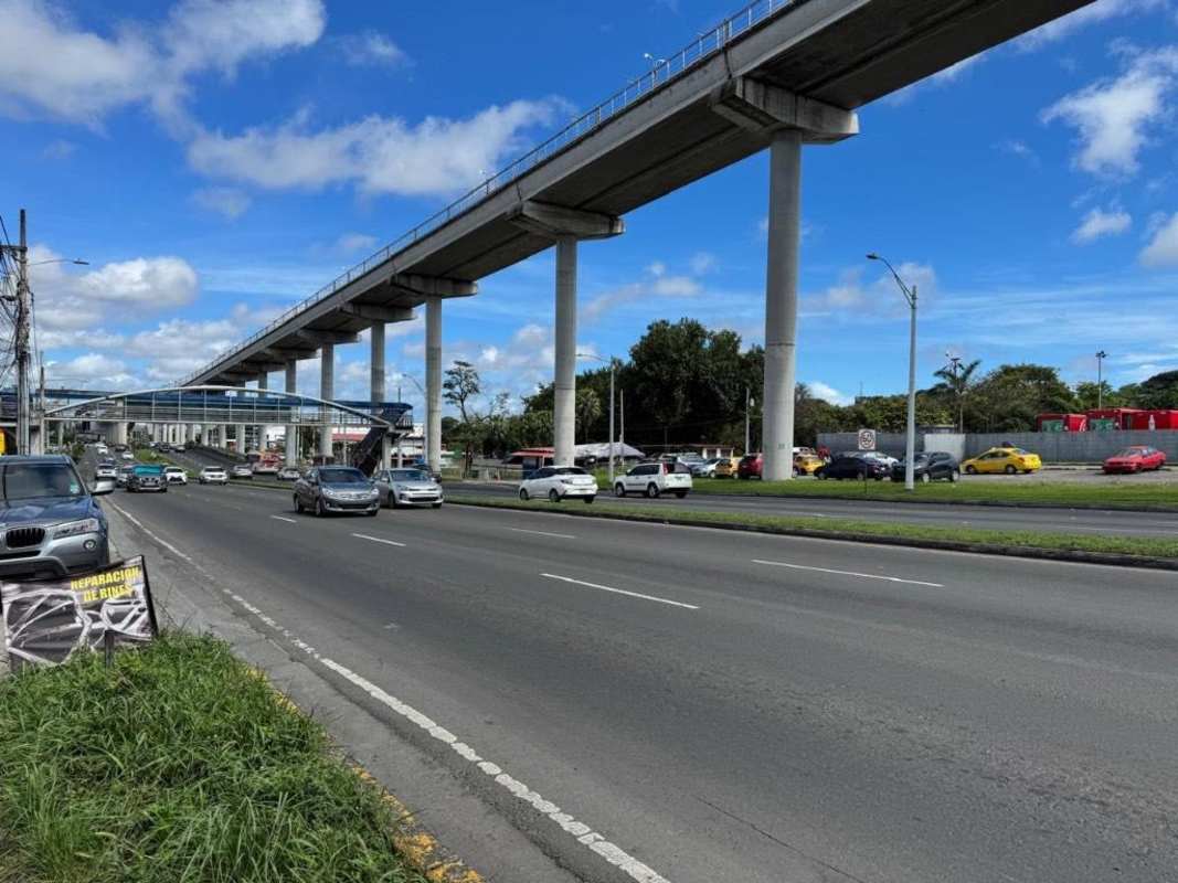 550m2 Commercial Lot for Rent Ave. José Agustín Arango Panama City