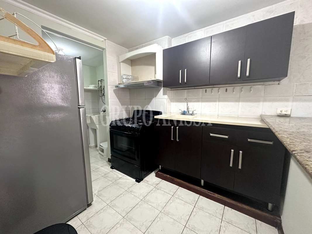 Bedroom with ceiling fan, closet and natural light in PH Metropark Albrook