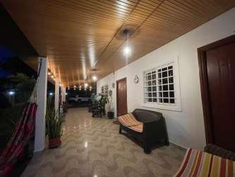 Gorgona 3BR Beachfront Villa w/ Pool - Malibu