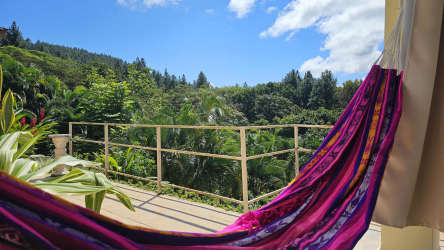 Spacious living room with sliding doors to terrace and panoramic views Altos del María