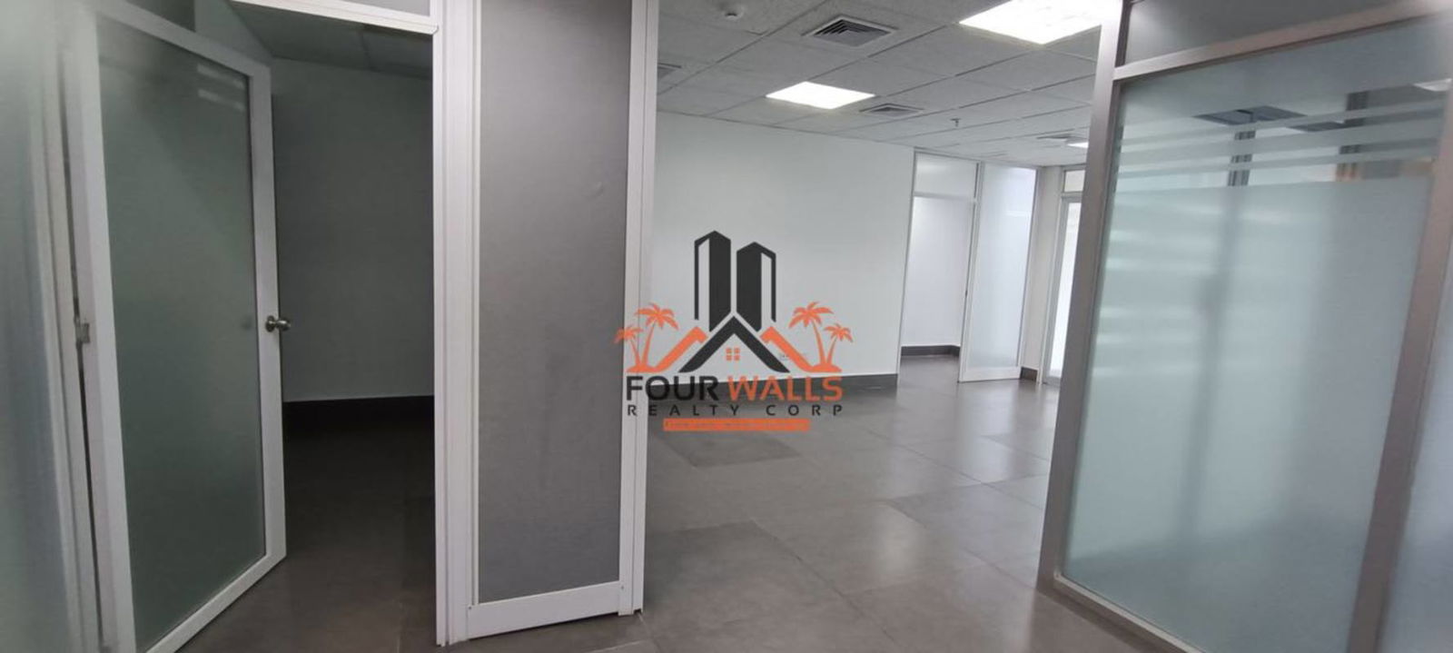 Lobby entrance of PH Twist with luxury finishes in Obarrio Panama City