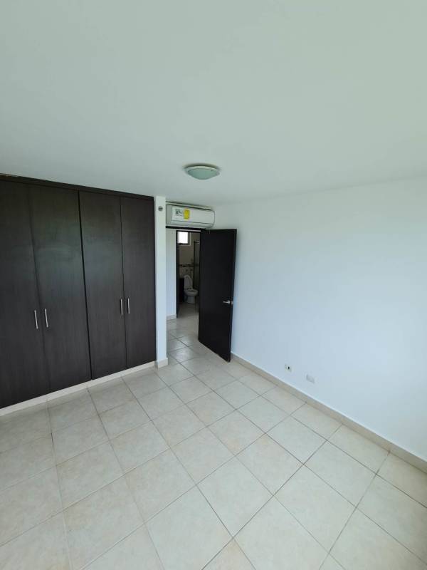 Modern bedroom with closet, AC, tiled floors in Clayton Park Panama