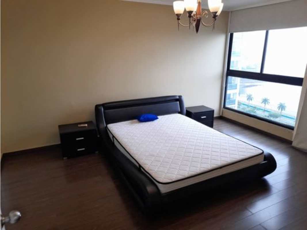 Closed kitchen with granite countertop, cabinets, appliances PH Coral Reef Panama