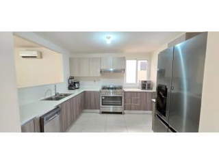 Single-family house for Rent in Arraiján - 3 bedrooms