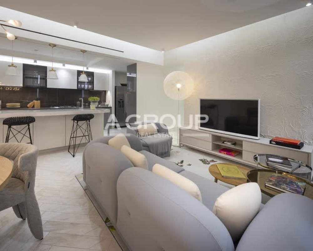 Living room with floor to ceiling windows skyline view luxury condo Panama