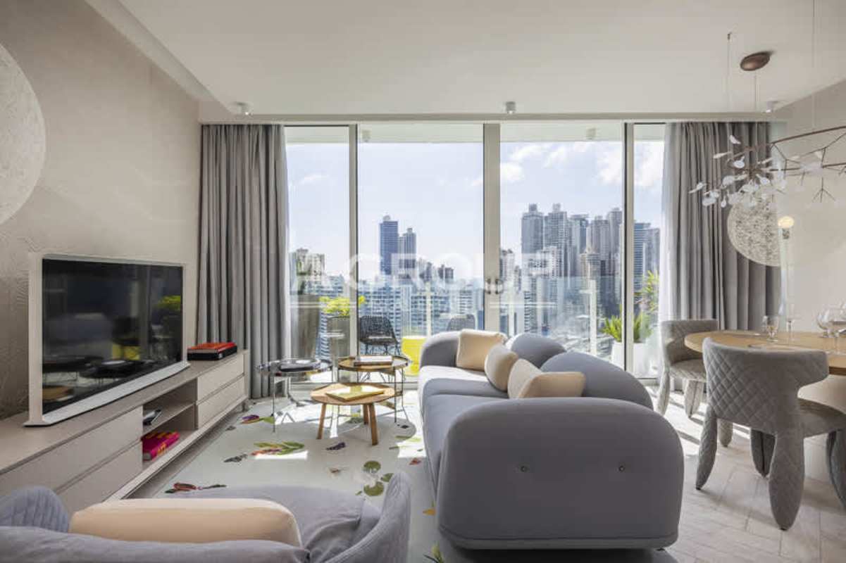 Bright luxury living space with stunning skyline and ocean panorama PH Wanders & Yoo Panama City