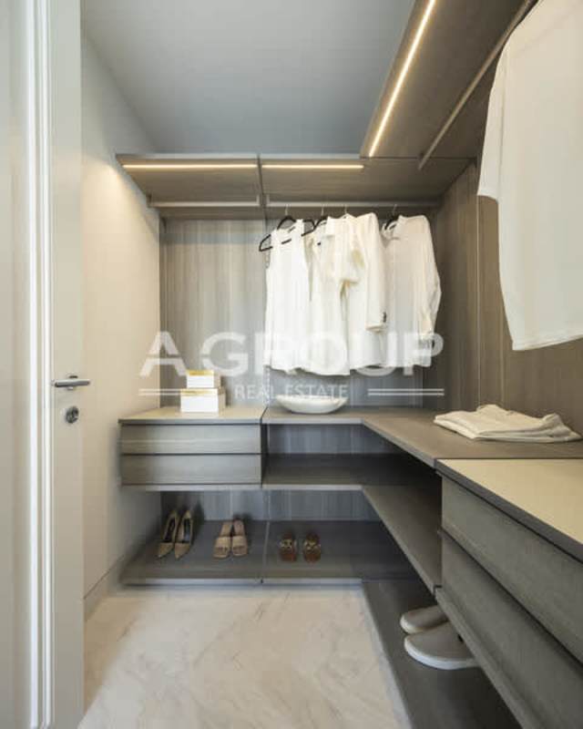 Spacious walk-in closet in luxury PH Wanders & Yoo apartment Marbella Panama City