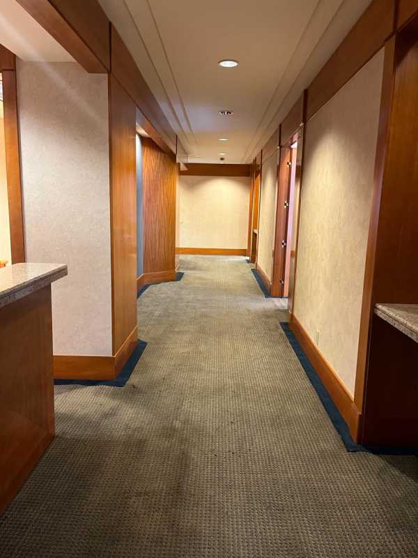 Modern bathroom with granite countertops and skyline view in PH BICSA Tower Panama