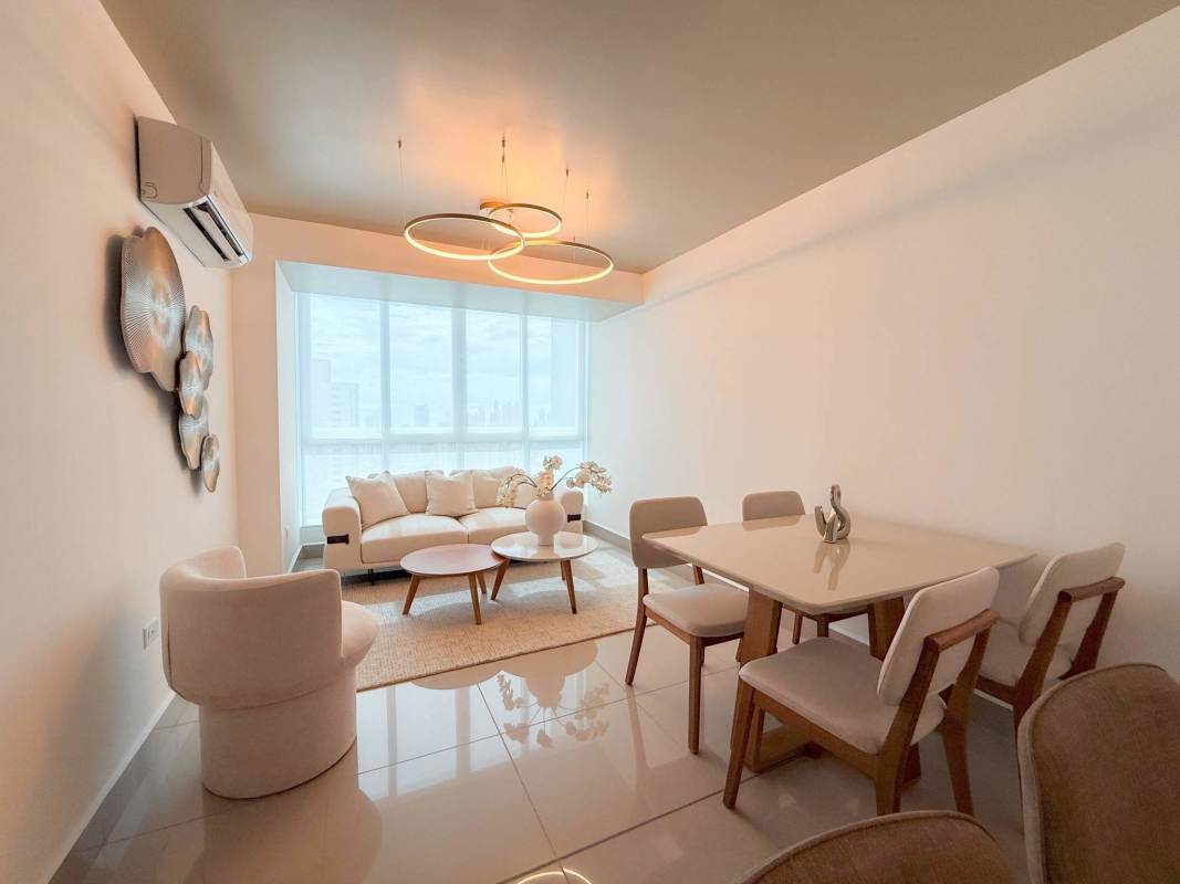 Bright master bedroom with window ocean city views PH Metropolitan Tower Panama