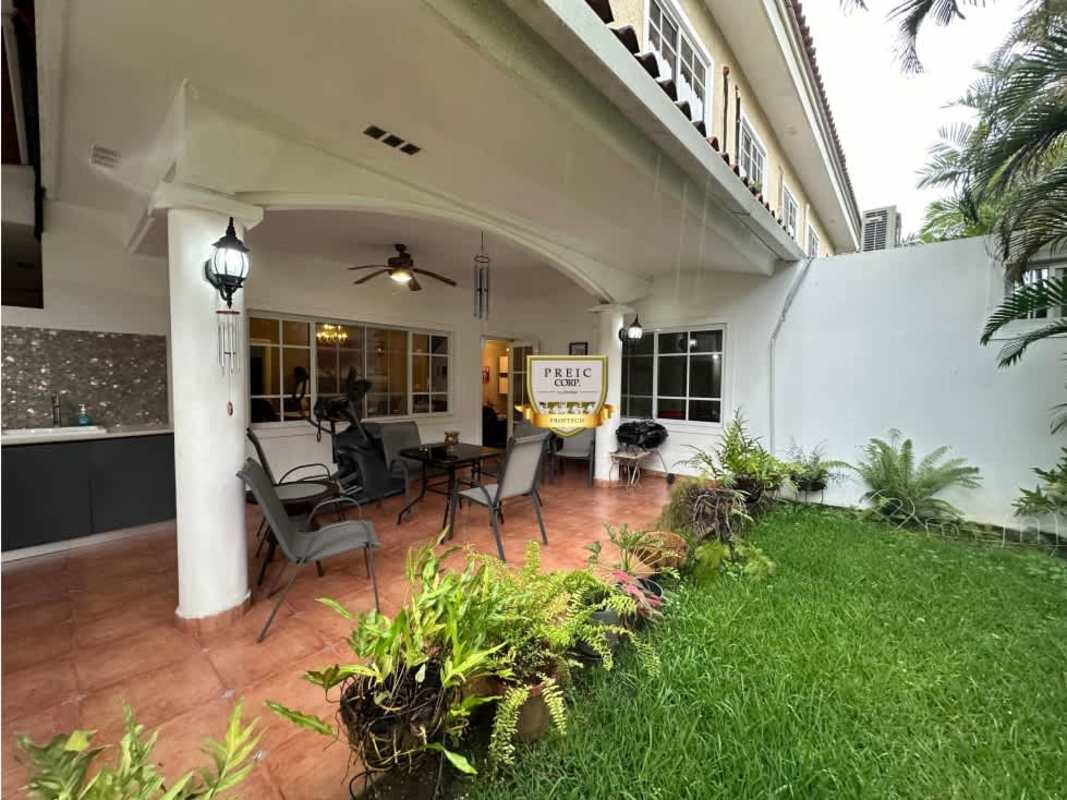 Family living area with ceramic flooring Costa del Este Panama