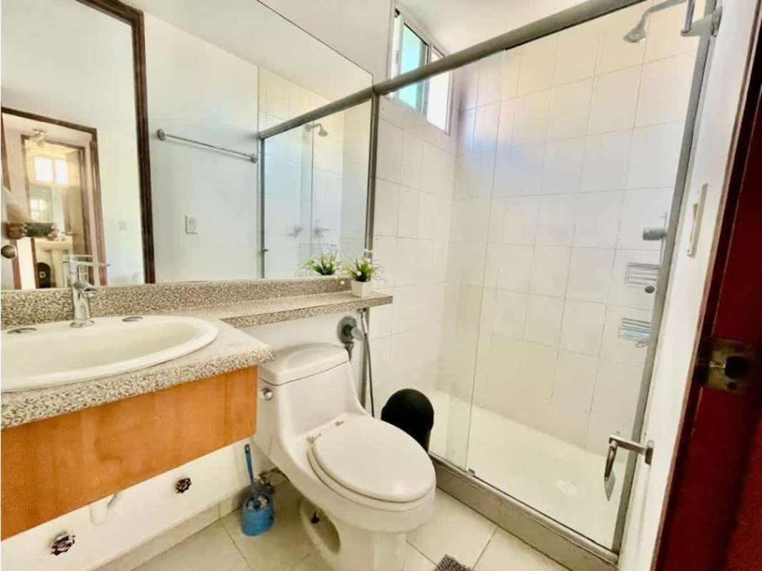 Modern kitchen with granite countertops and cabinetry PH Terramar Panama