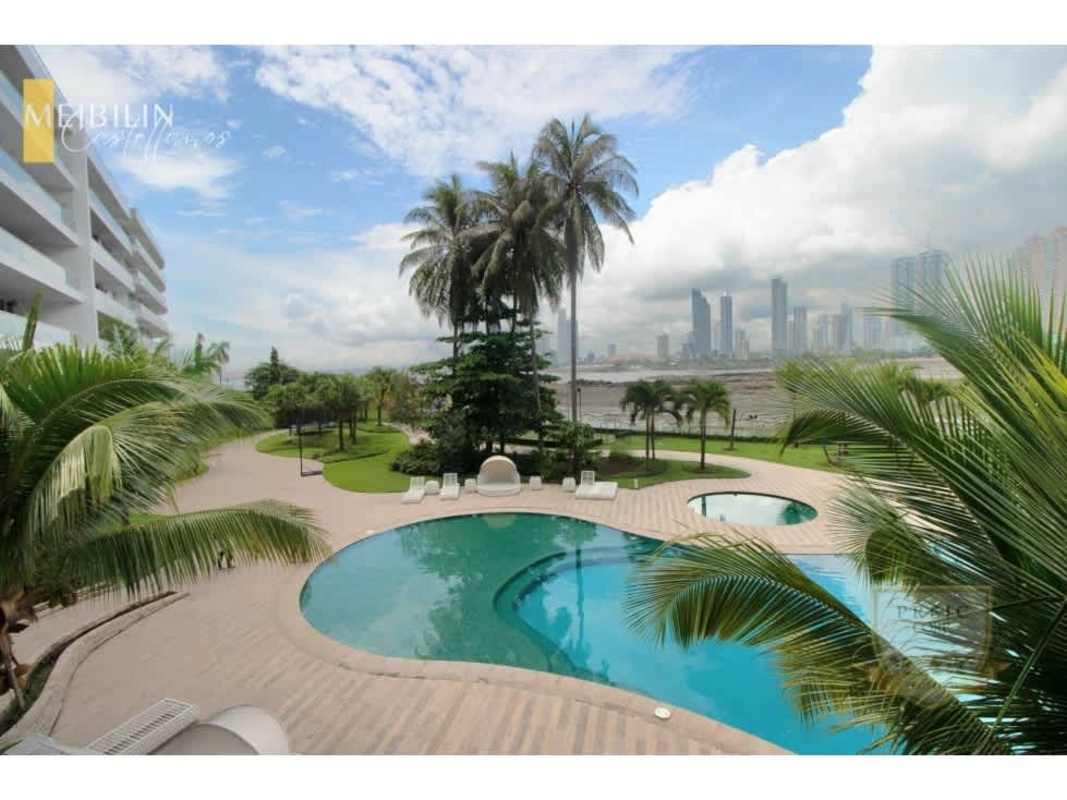 Spa-style master bathroom with marble finishes, jacuzzi tub and ocean views in Punta Paitilla Panama