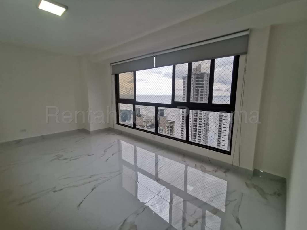 Bedroom space with large windows and natural light Costa del Este PH Parque del Mar II Panama City
