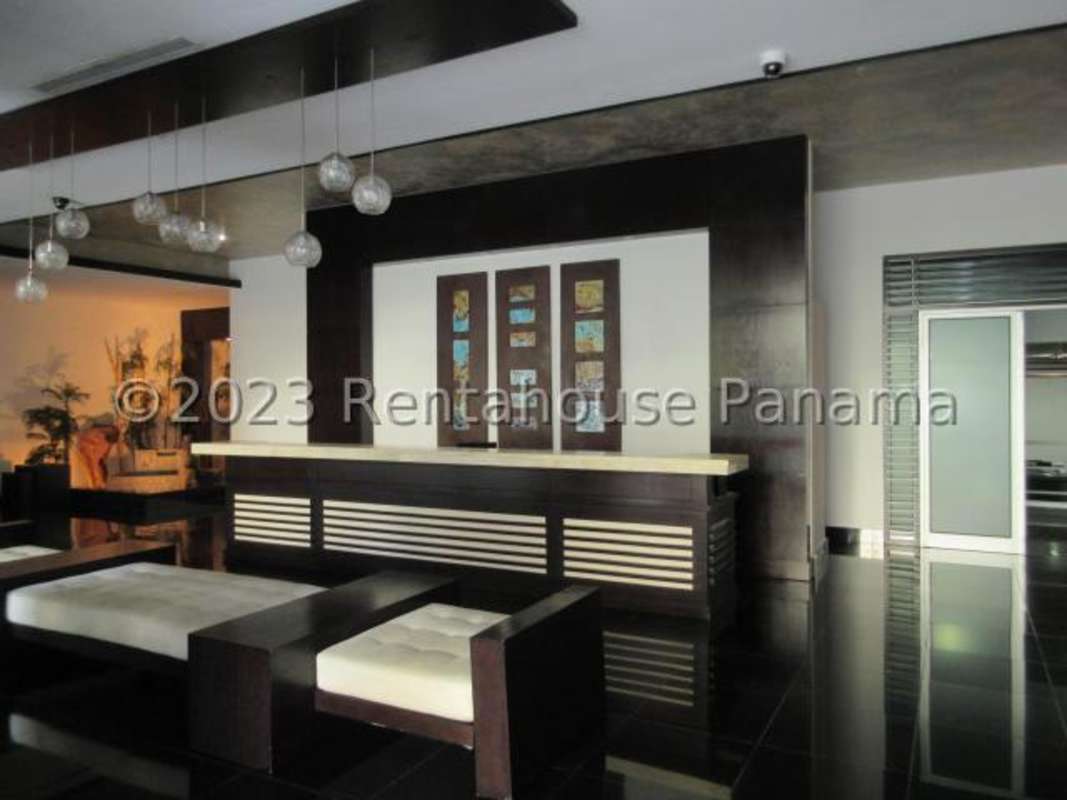 Modern equipped kitchen with granite countertops at PH Coco del Mar Panama