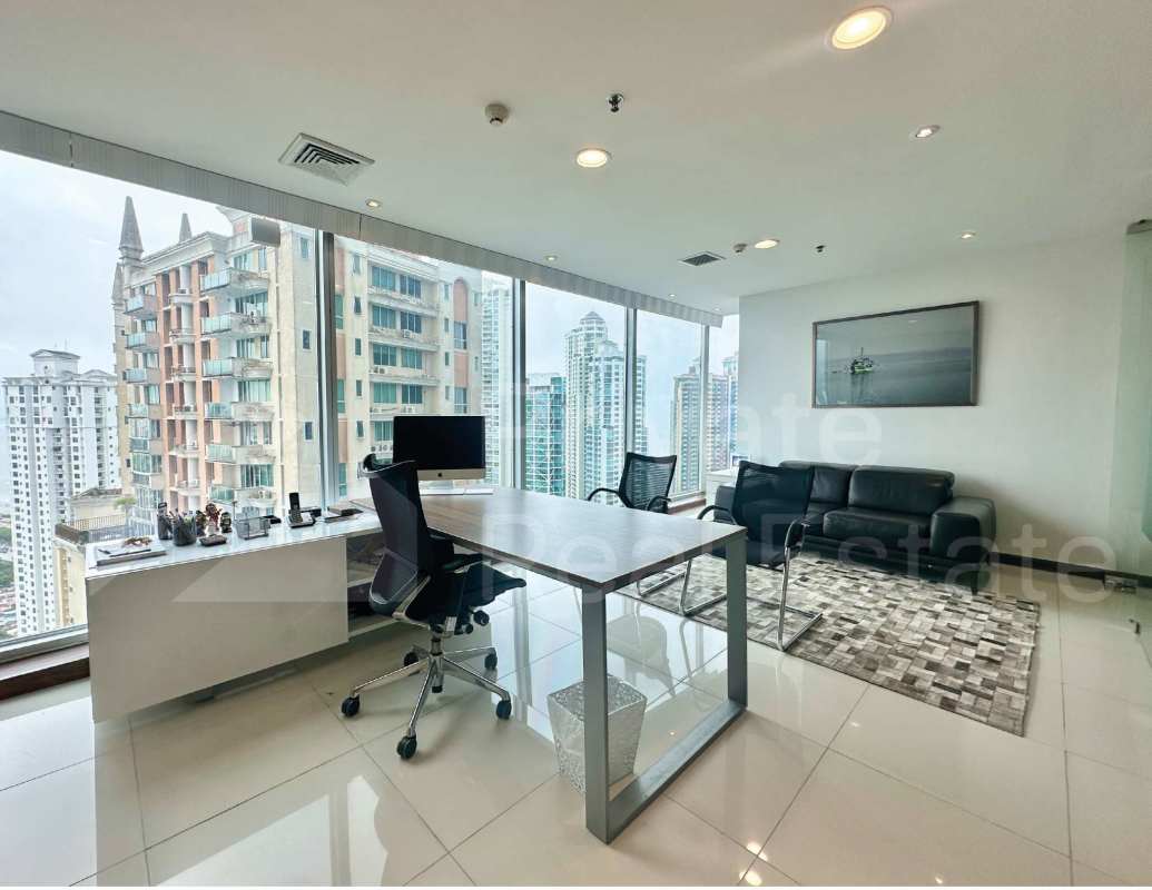 Modern reception lobby with visitor seating and curved desk PH Oceania Panama