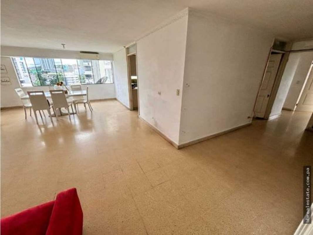 Open living dining space with corner windows, modern tile flooring PH Vista del Este Bella Vista